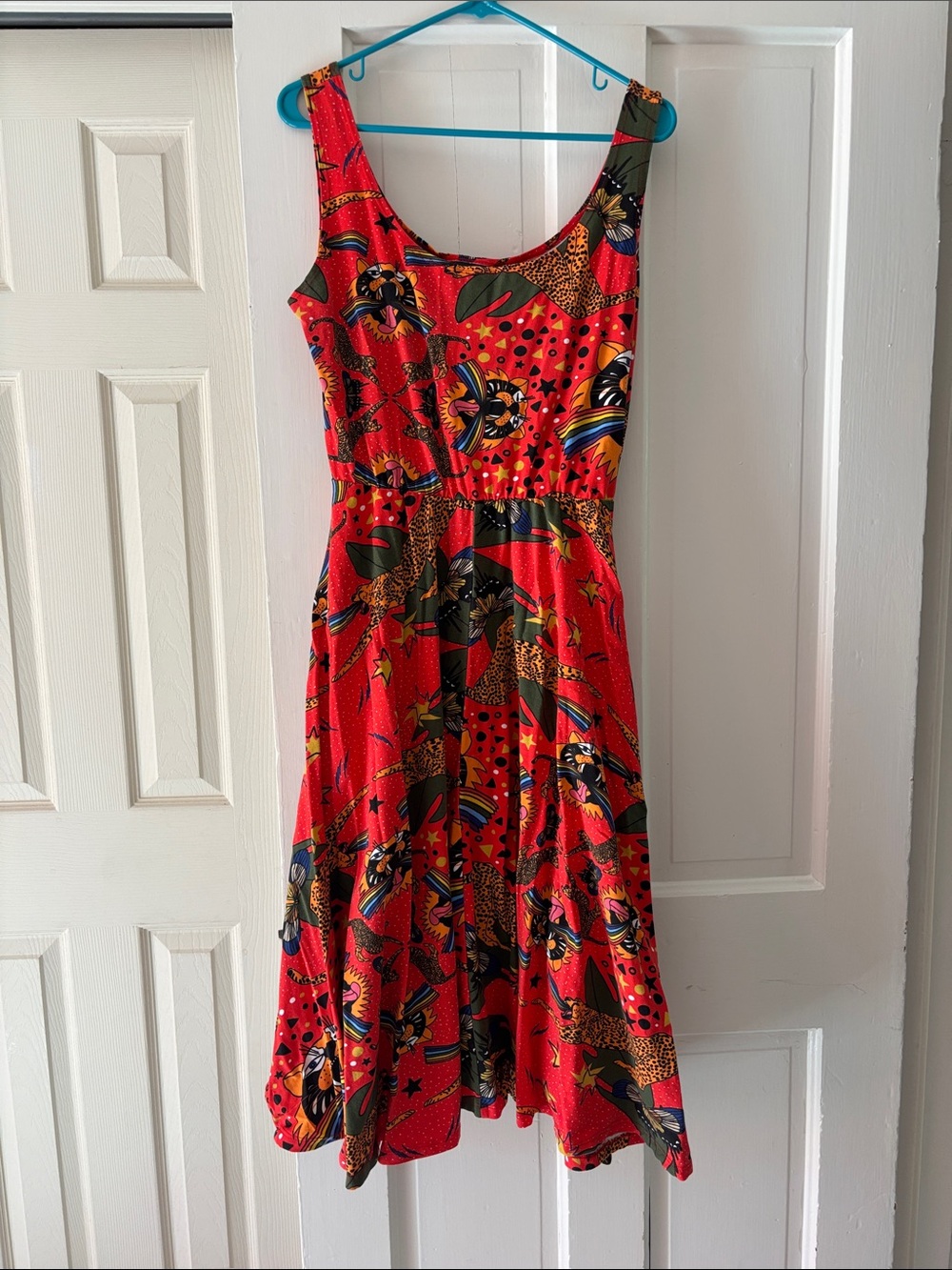 Nooworks Tiger Pride Vacation Midi Dress with Multicolor Motif like new RARE